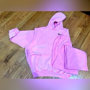 Skims hoodie and bottoms